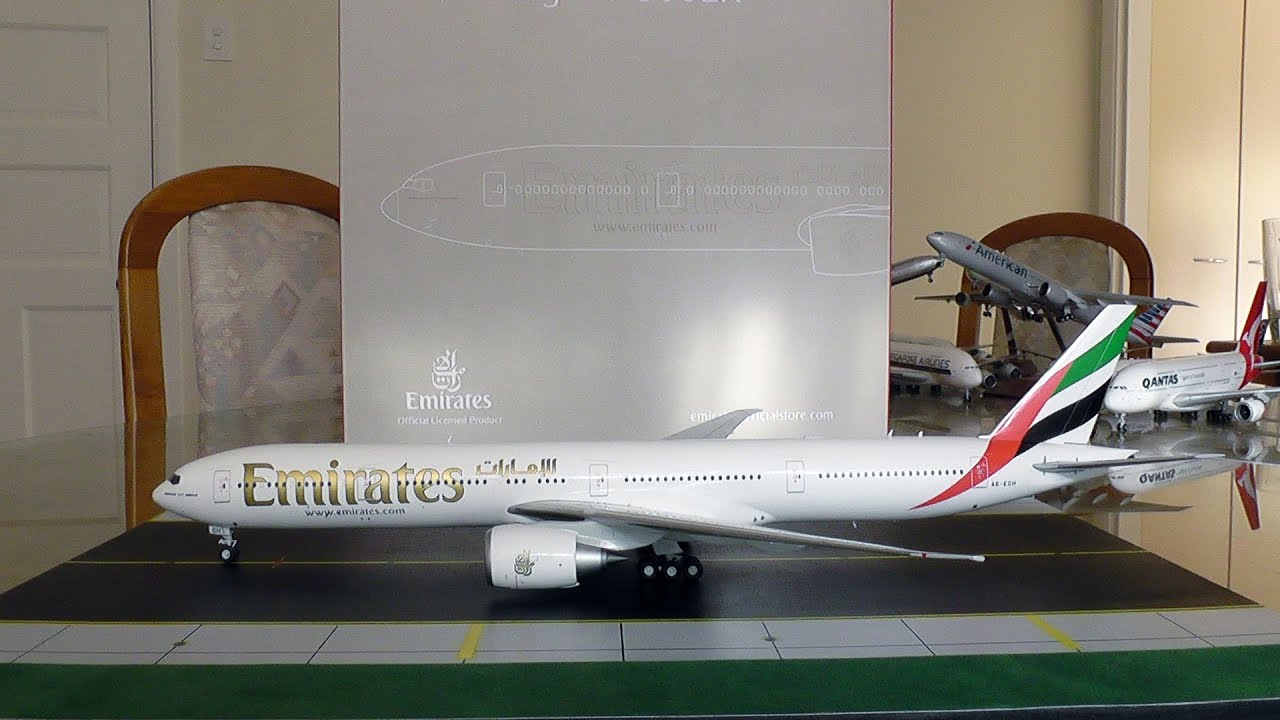 Gemini Jets 1:200 Emirates 777-300ER Unboxing and Review - YouTube
