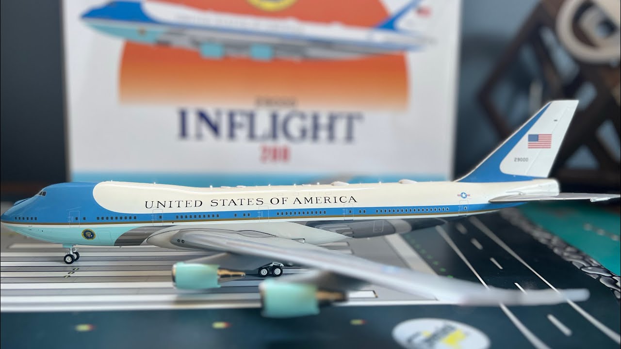 Inflight200 Air Force One Boeing 747-200 VC-25A Model Review - YouTube