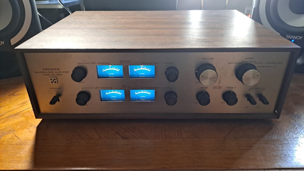 pionner QL-600,pre amp/4 ch amp - YouTube