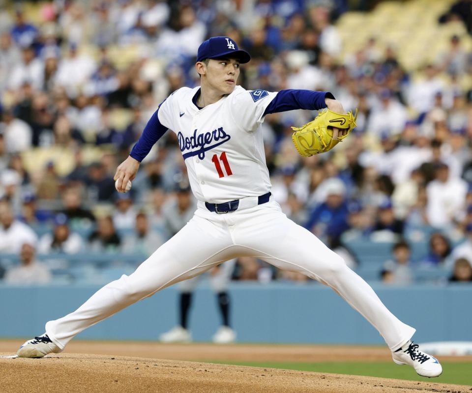 佐々木朗希 勝ち呼ぶWS初登板0封 2度ピンチ切り抜け本拠地盛大