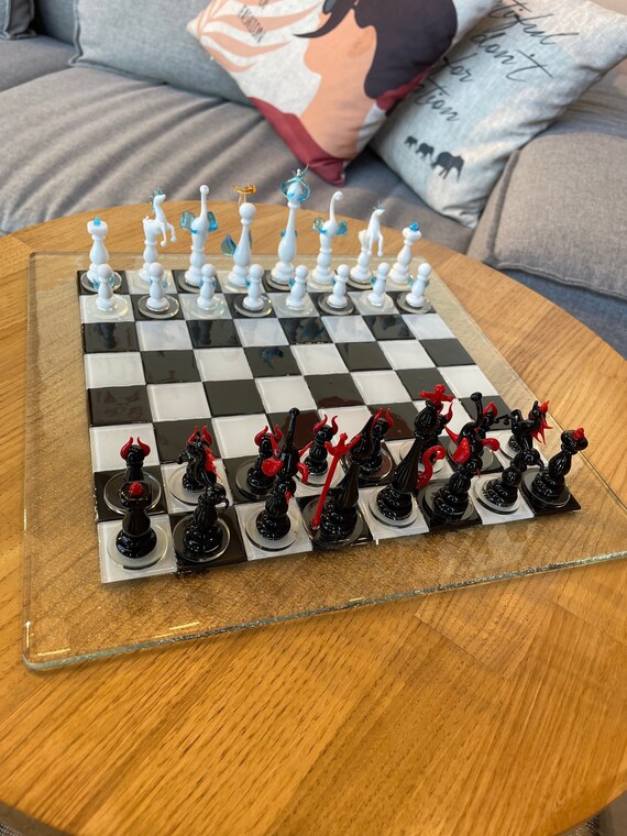 手作りの天使と悪魔のムラーノガラスチェスセット - Etsy 日本