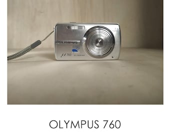 Olympus X-895 -- 12MP -- Y2K Digicam Digital Retro CCD Sensor