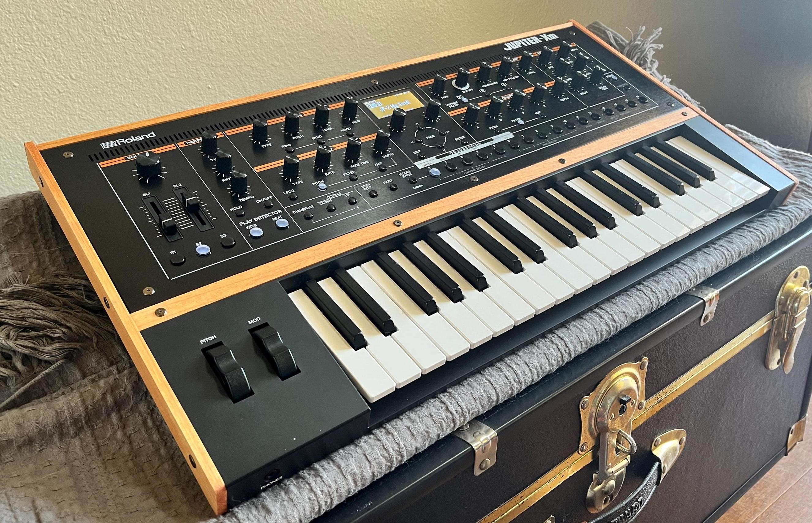 Custom Handmade Wooden Make-over for the Roland Jupiter Xm - Etsy