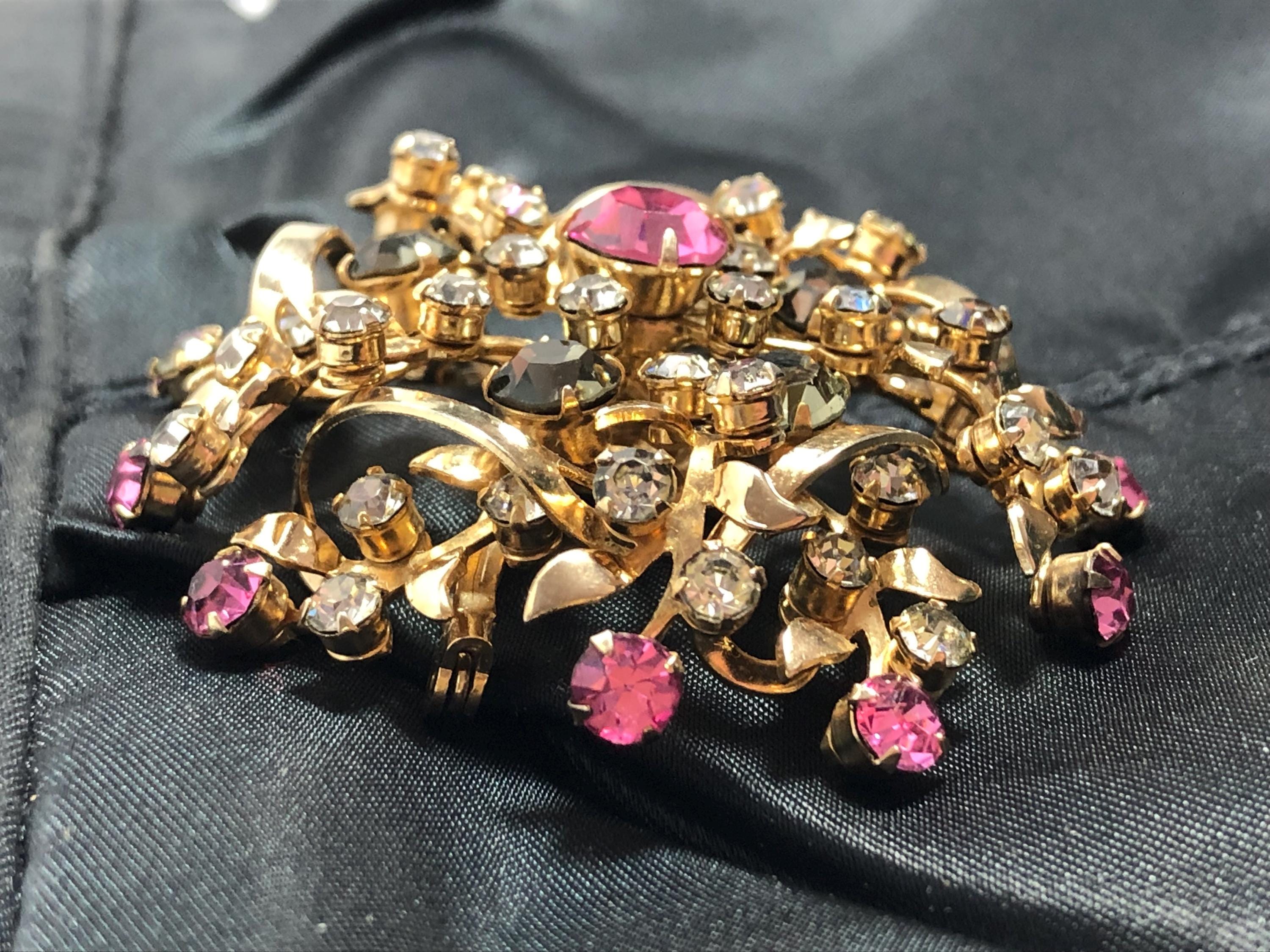 1950年代のピンクとグレーのレースの葉のブローチ（72） - Etsy 日本