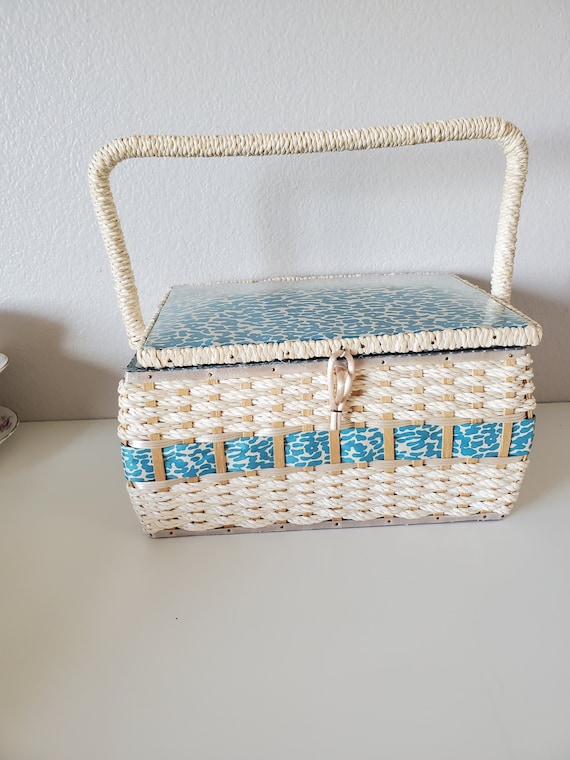 Vintage 1960's / 70's Blue and White Animal Cheetah Leopard Print