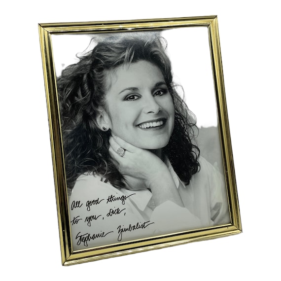 ステファニー・ジンバリスト直筆サイン入り写真：1980年代レミントン