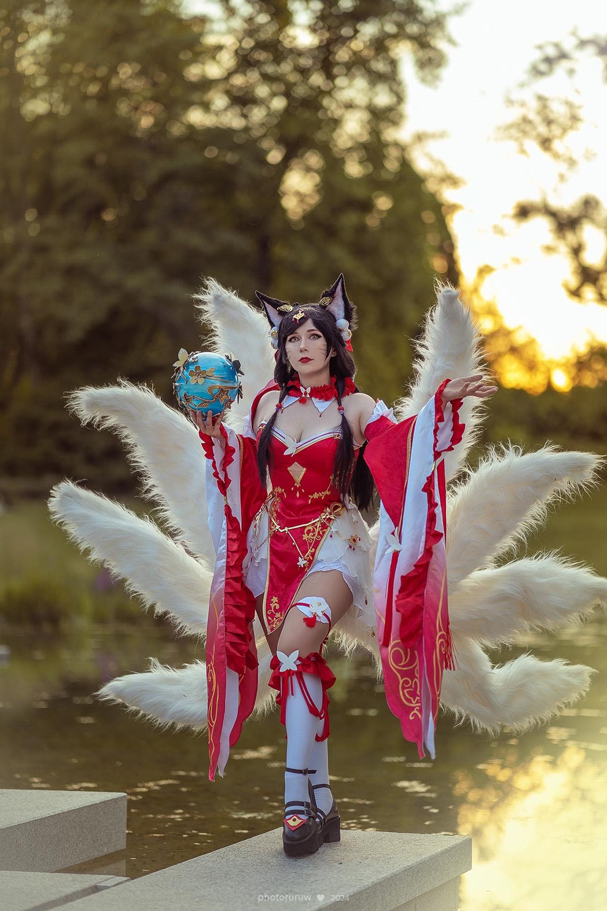 Ahri Full Cosplay Costume in Kimono Version, Game Female Fox Red