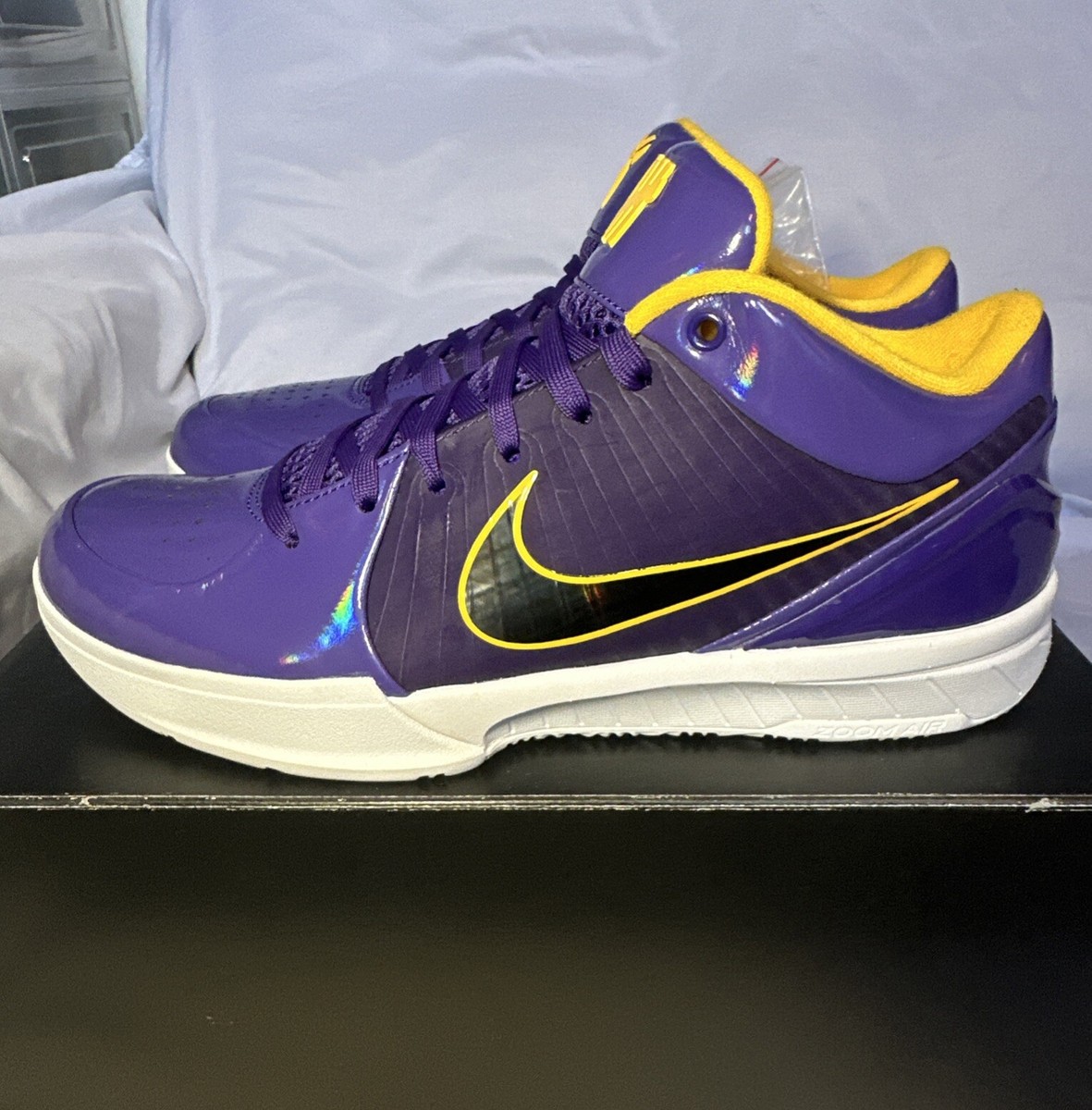 Size 10 - Nike Kobe 4 Protro x Undefeated Court Purple Lakers 2019