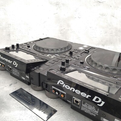 Pair 2x Pioneer DJ CDJ-2000NXS2 110-240V CDJ2000NXS2 2000 NXS