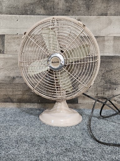 Holmes Retro Vintage Style Tan Metal Oscillating Desk Fan Tested