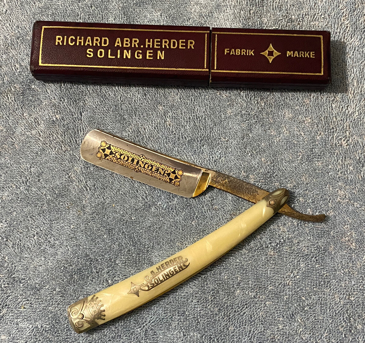 Vintage RICHARD ABR. HERDER SOLINGEN GERMANY Straight Razor Fabrik