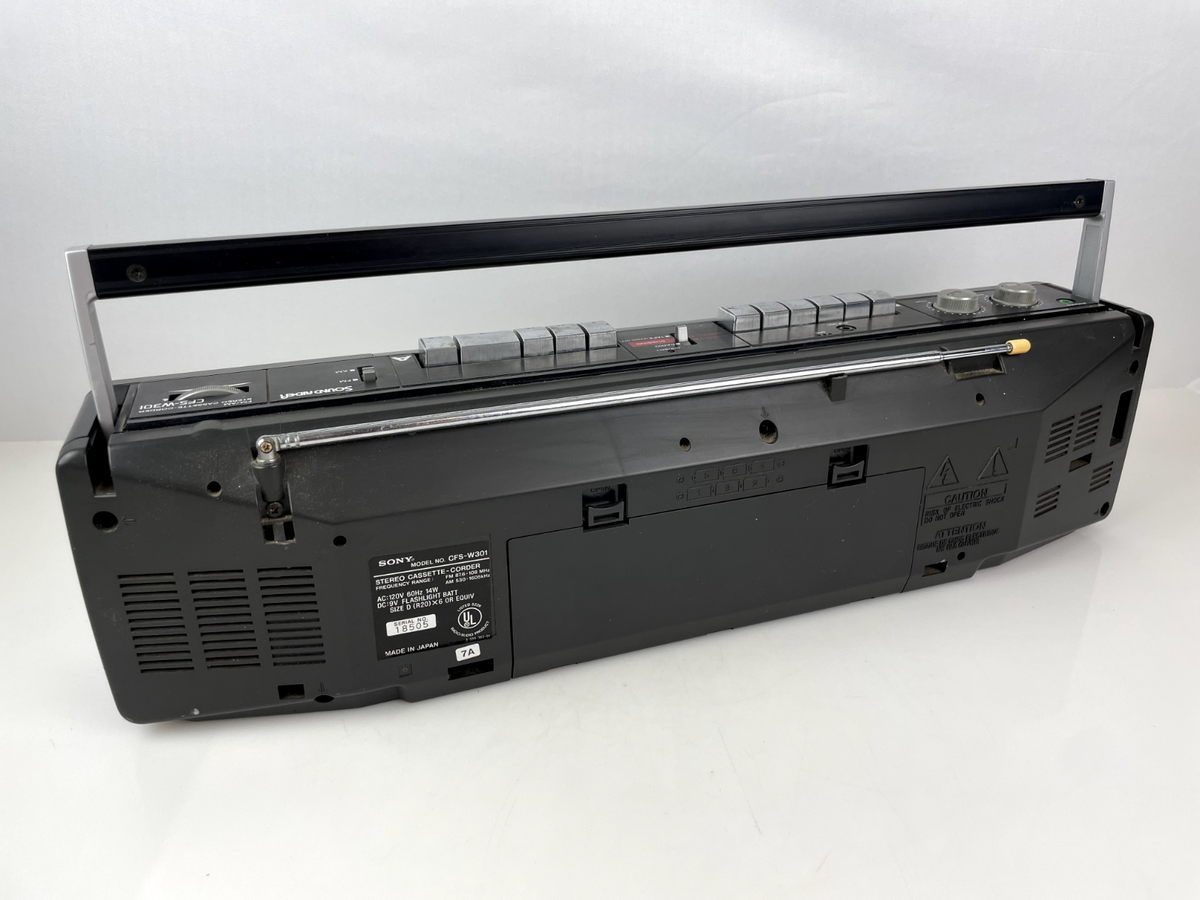 Sony CFS-W301 FM/AM Stereo Dual 2-Cassette Radio Boombox/ Tested