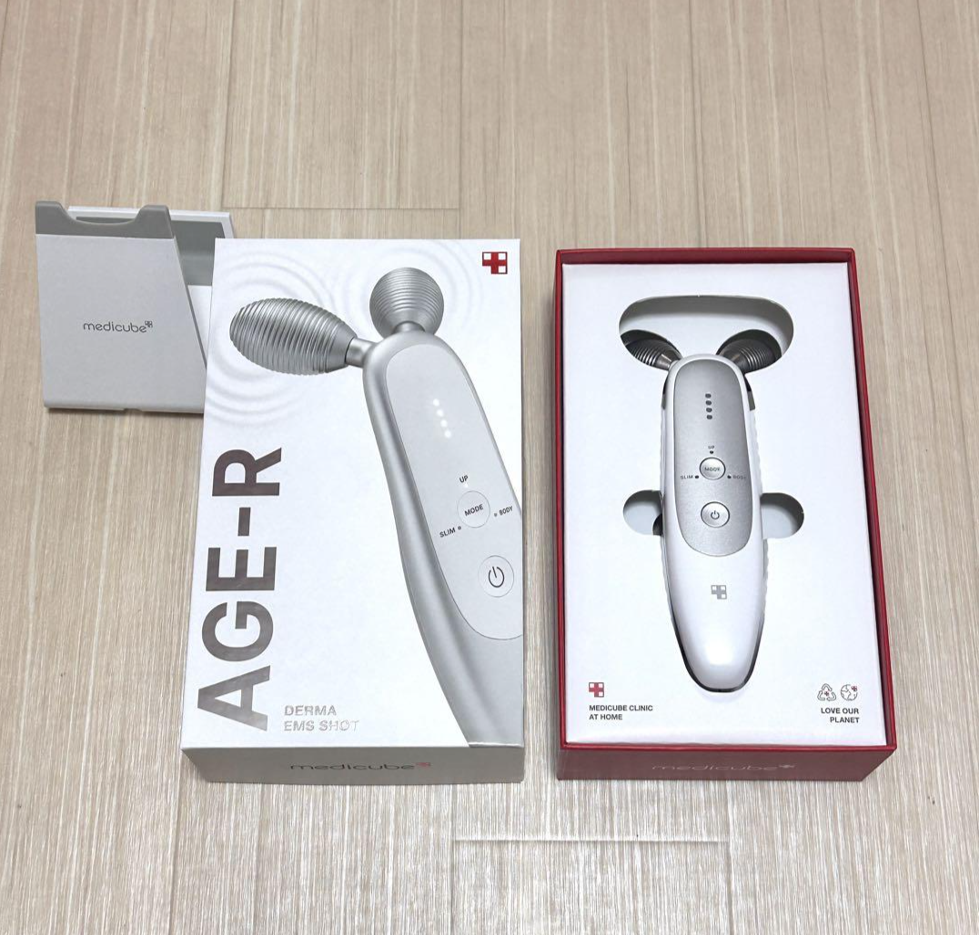 Medicube Age-R Derma EMS Shot Device Face Massager Skin Care