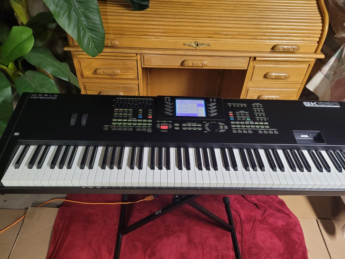 General Music GME SK880 general music arranger in mint condition