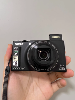Nikon COOLPIX S8200 16.1MP 14x Optical Zoom Vintage Compact