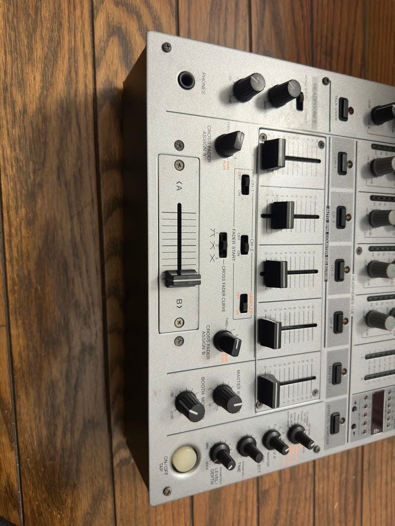 Used Pioneer DJM-600 Mixer 4-channel effects mixer 100VAC from