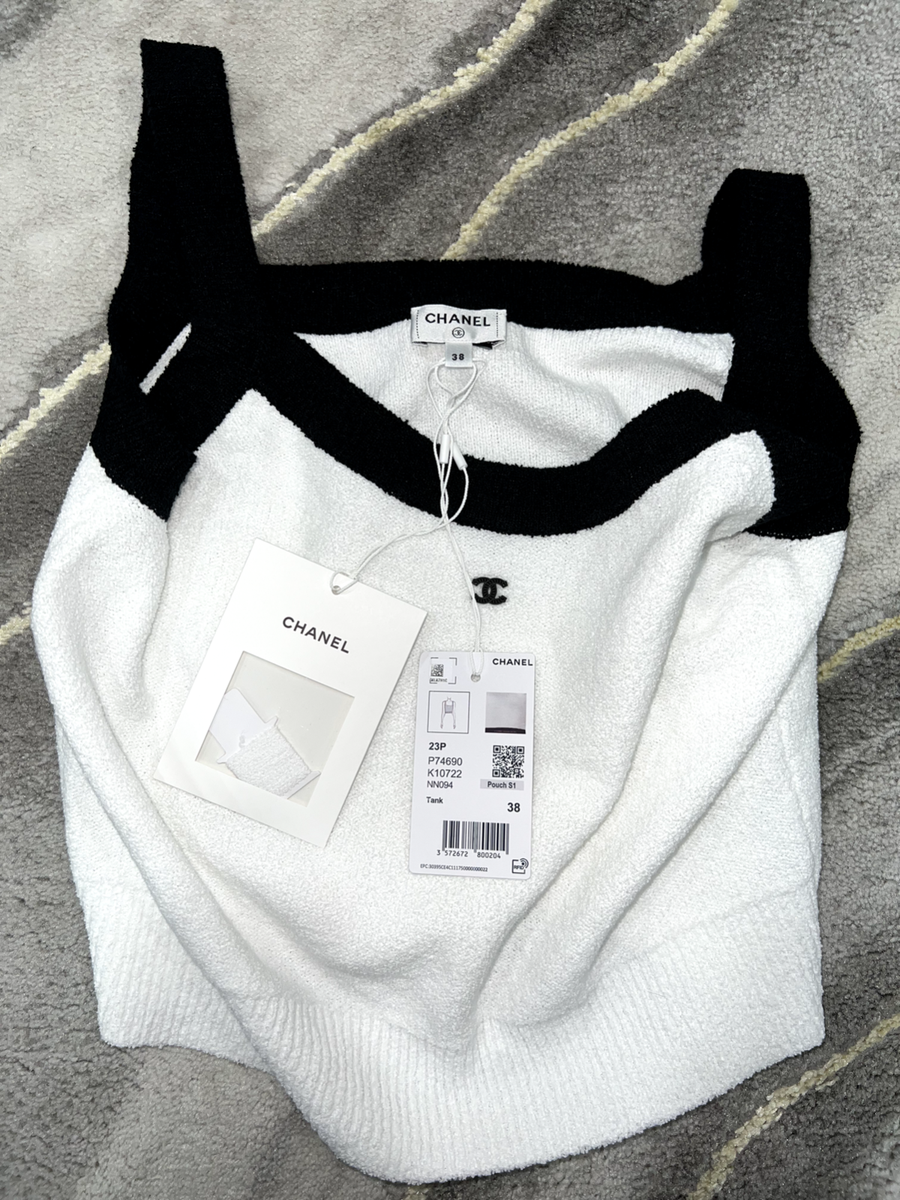 Chanel 23P White Black CC Logo Ribbed Hem Stretch Cotton Knit Top