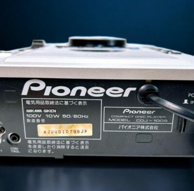 Pioneer DJ CDJ-100S Professional CD Player silver Compact Disc