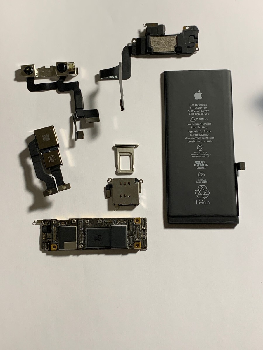 Apple iPhone 11 64GB White Cricket logic board A2111 Please read