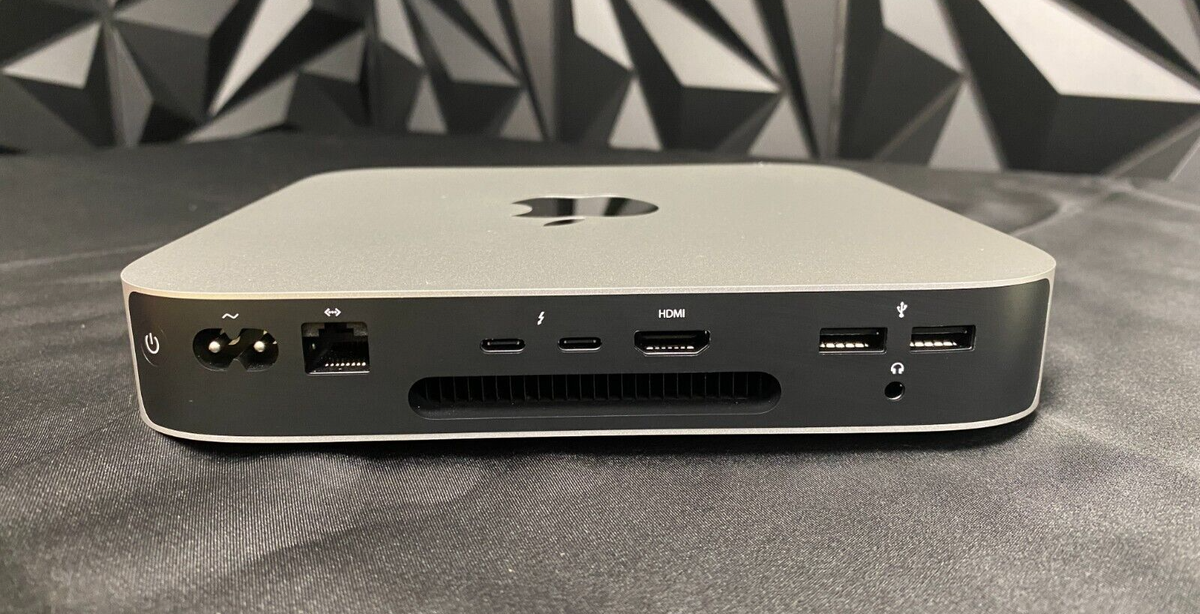 Apple Mac Mini (256GB SSD, M1 8-Core, 8 GB RAM) - Silver, A2348