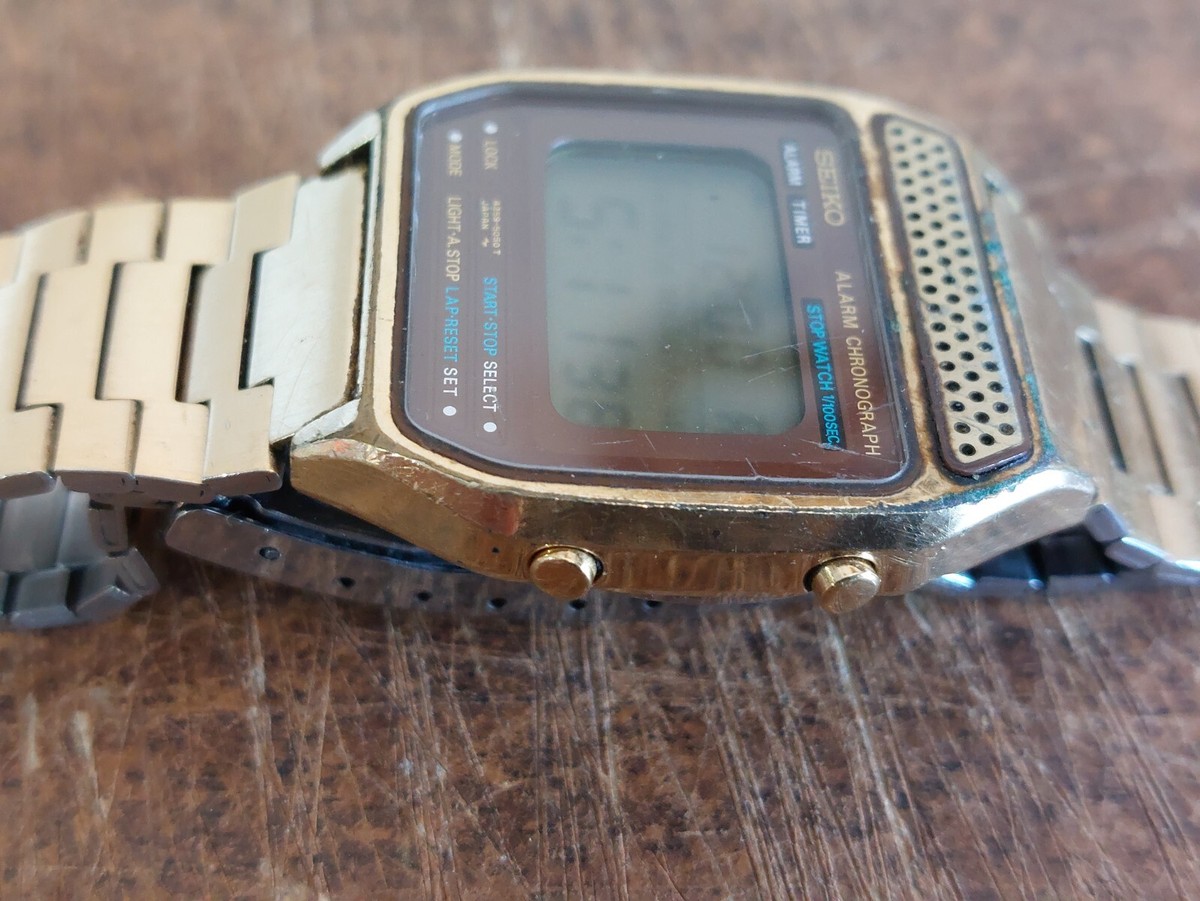 Seiko A259-5040 Digital Quartz Alarm Chronograph Vintage Watch 007