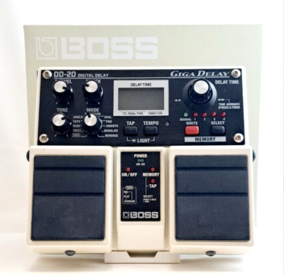 Boss DD-20 Giga Delay Guitar Effect Pedal Used 2014 With Box and