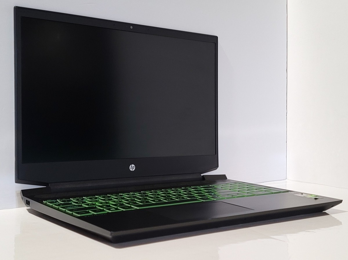 HP Pavilion 15 AMD RYZEN 5 3550H 8GB 256GB SSD NVIDIA GTX 1050