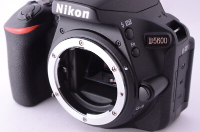 N-MINT, SC: 4k] Nikon D5600 DSLR Digital Camera with 18-55mm Lens