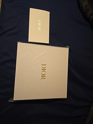 NEW Christian Dior Puzzle Around the World 500 Piece Collector's