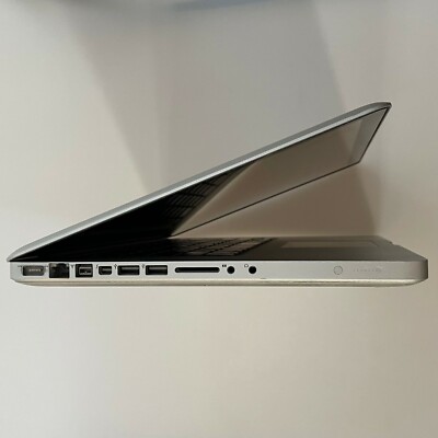 Apple MacBook Pro Retina 15.4