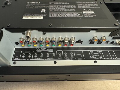 Yamaha YSP-4000 Digital Sound Projector Sound Bar with 40x 1.5