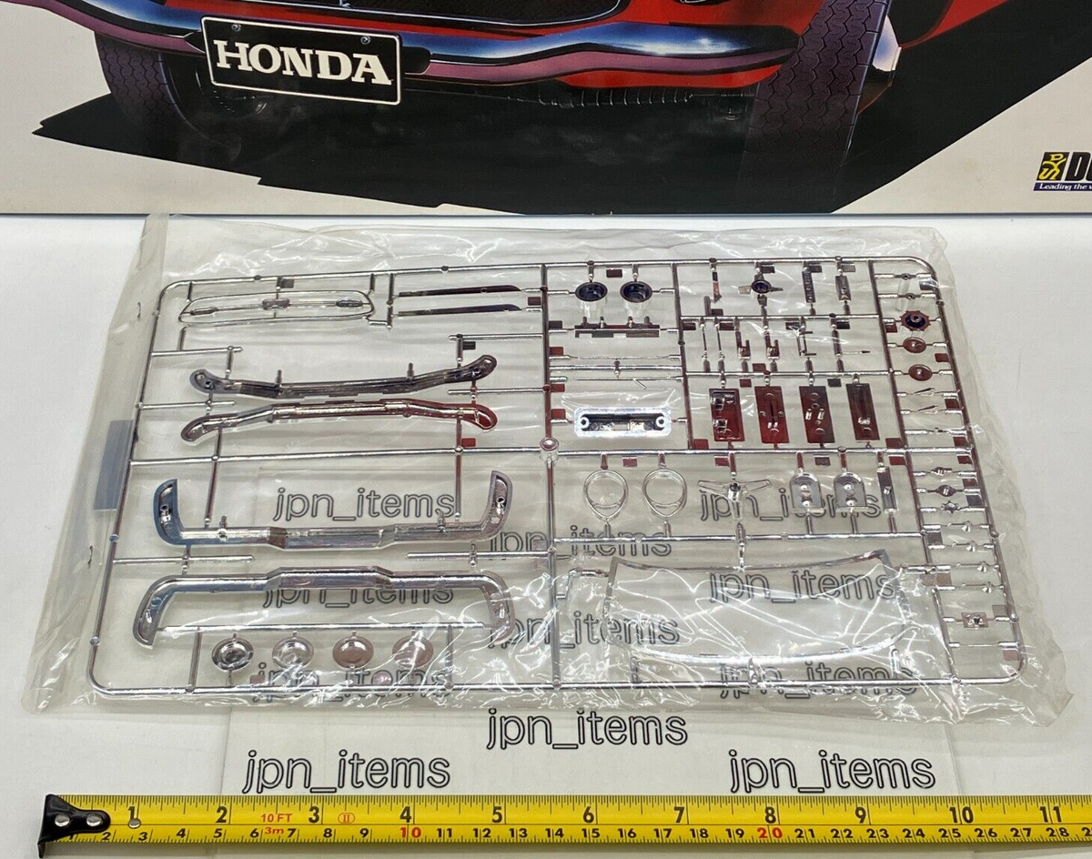 Doyusha 1/12 Plastic Model Kit Honda S800 Display Unassembled