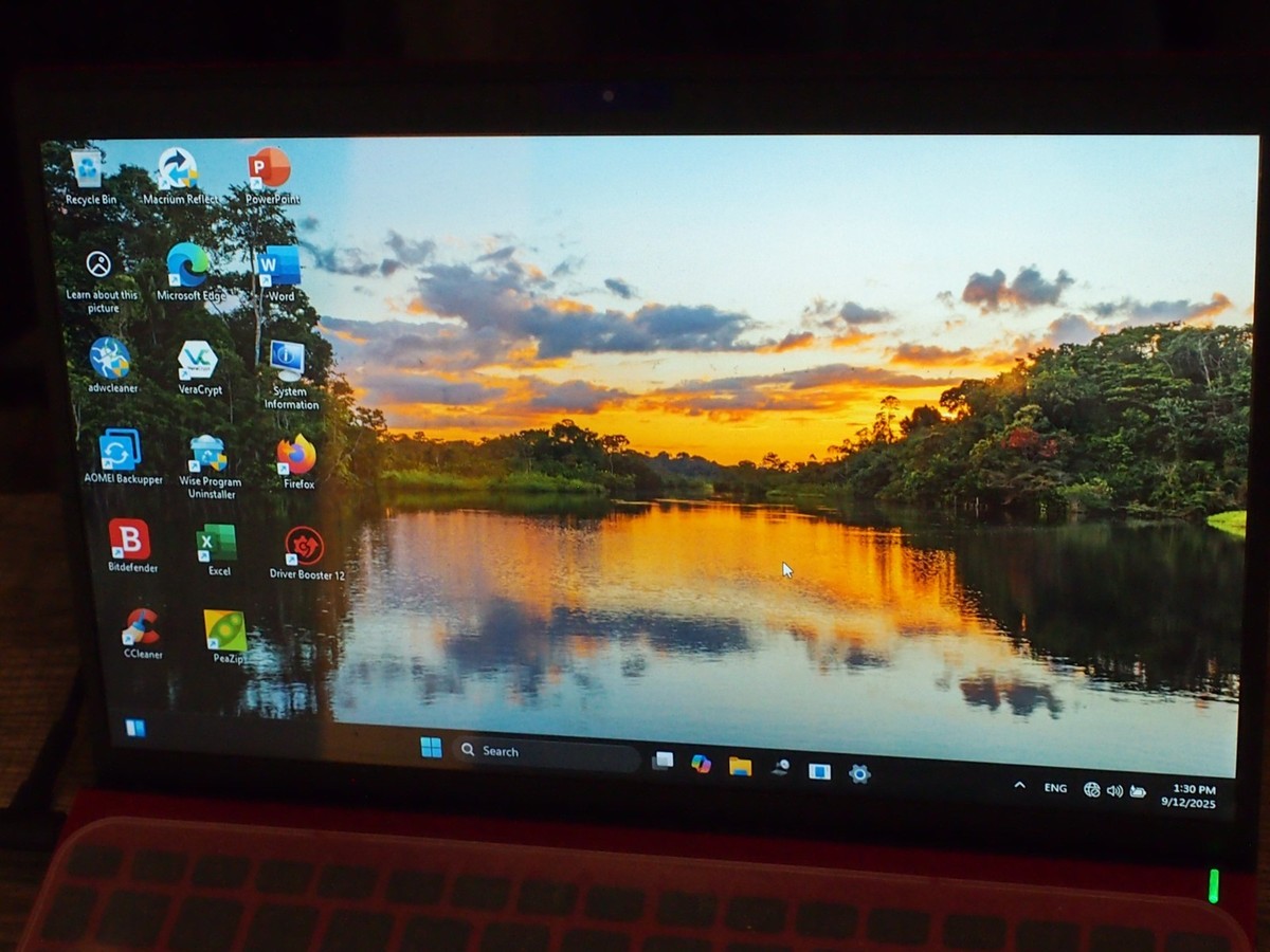 Vaio SX12 Rare Ltd Red Edition i7 Made in Japan Office Pro+ 2021