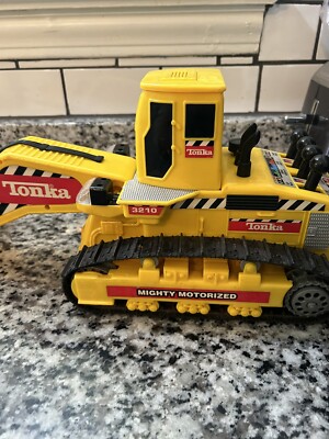 Vintage 1999 Tonka 3210 Hands On Control Truck Front End Scoop