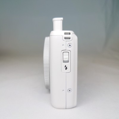 N.MINT] Canon Powershot S200 10.1MP Compact Digital Camera White