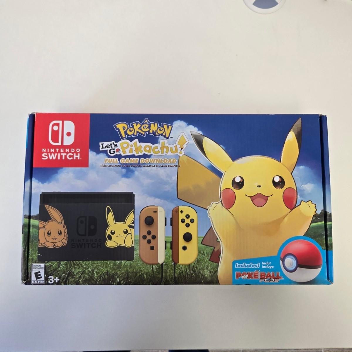 Nintendo Switch Console Let's Go Pikachu! + Poke Ball Plus Edition