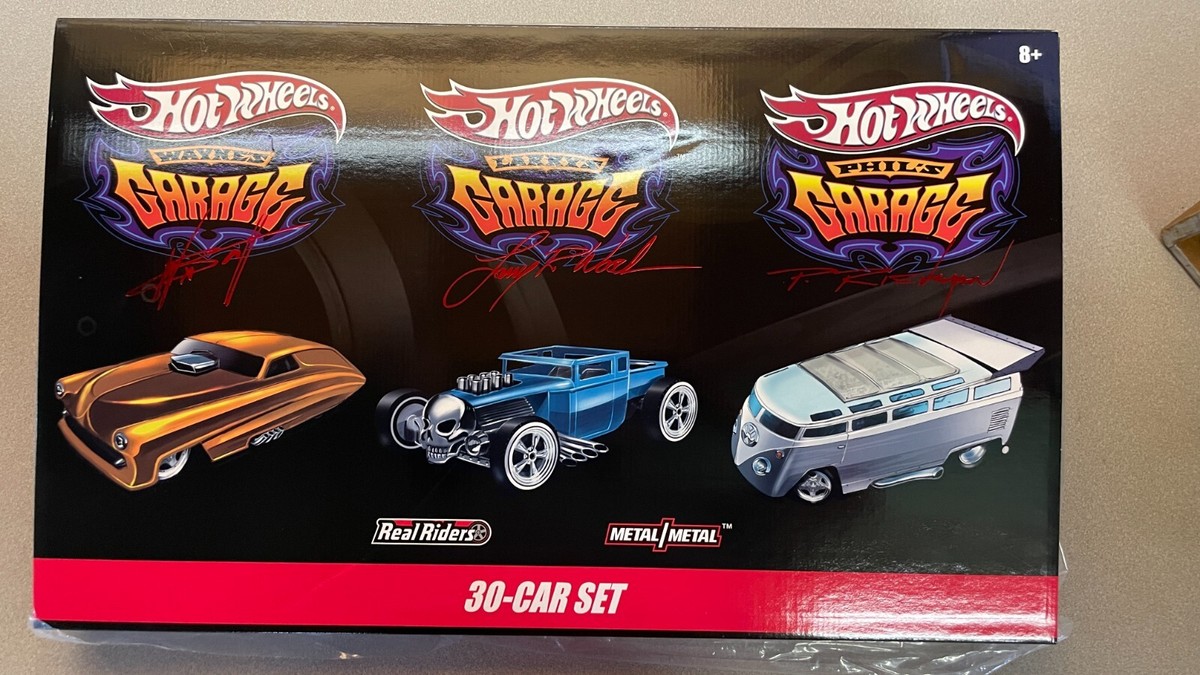 Real Riders Metal/Metal Hot Wheels 30-Car Set, Wayne Larry and