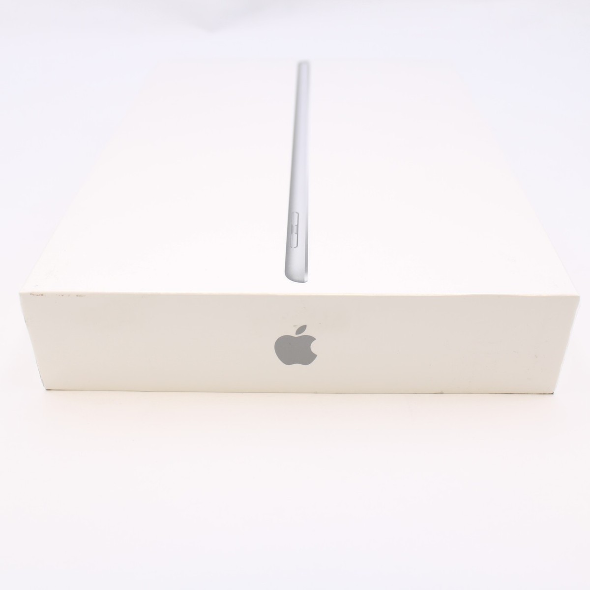 Apple iPad (5th Generation) A1823 32 GB, Wi-Fi + 4G, 9.7 in