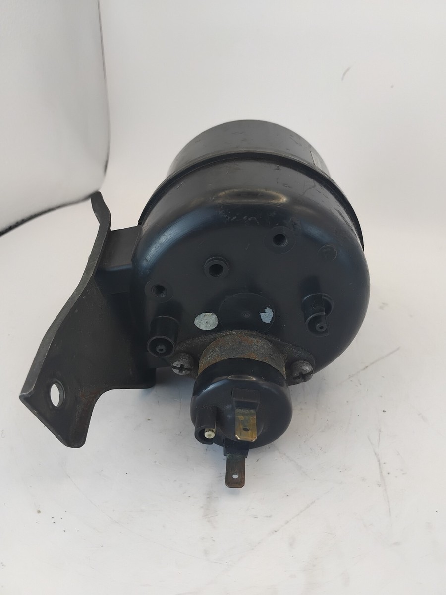 1984-1989 Nissan 300ZX Z31 Vacuum Tank Pump Canister Assembly Unit