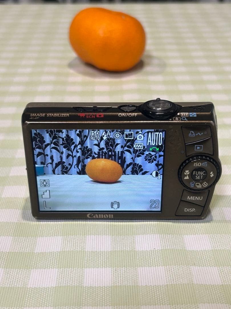 Canon IXY DIGITAL 920 IS 10.0MP Compact Digital Camera Gold