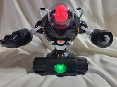 Cepia Big Fighting Robot Doctor Nine Brains Lights Sounds Boxing