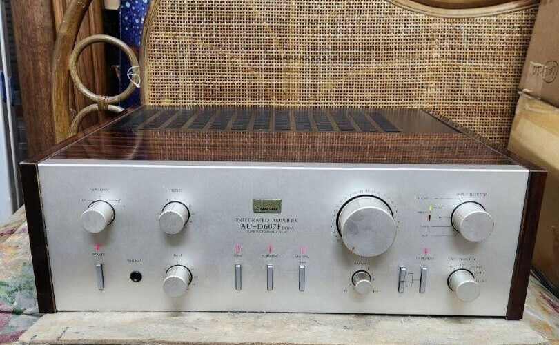 SANSUI AU-D607F EXTRA INTEGRATED AMPLIFIER Silver panel Operation