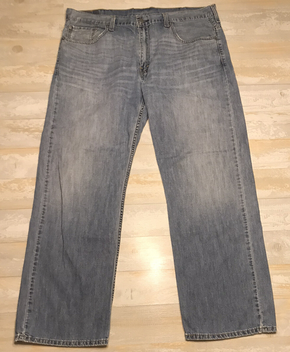 VINTAGE Levi's 569 Broken In Mens 38 x 30 Light Wash red tag