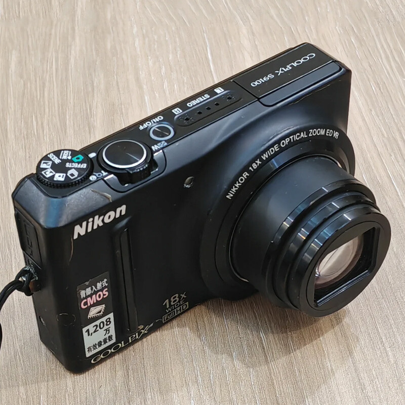 Nikon Coolpix S9100 Compact Digital Camera 12.1 MP 18x Wide Zoom