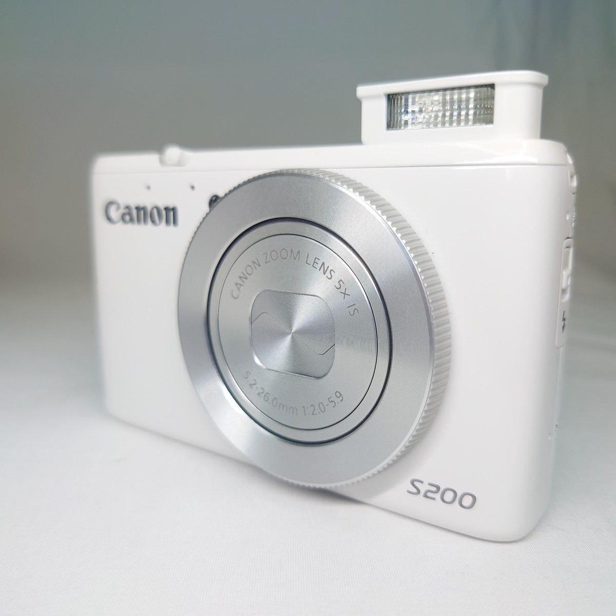 N.MINT] Canon Powershot S200 10.1MP Compact Digital Camera White