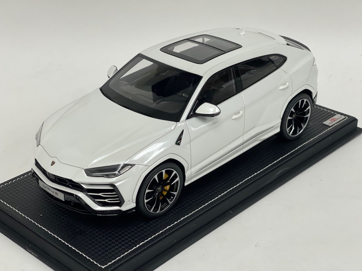1/18 MR Collection Lamborghini Urus 