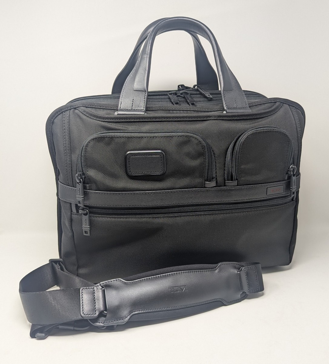 Tumi Alpha 2 Expandable Organizer Brief T-Pass Black FXT Ballistic
