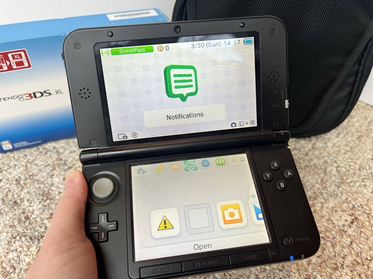 Nintendo 3DS XL Handheld Console - Blue/Black (SPR-S-BKAB-USZ) for