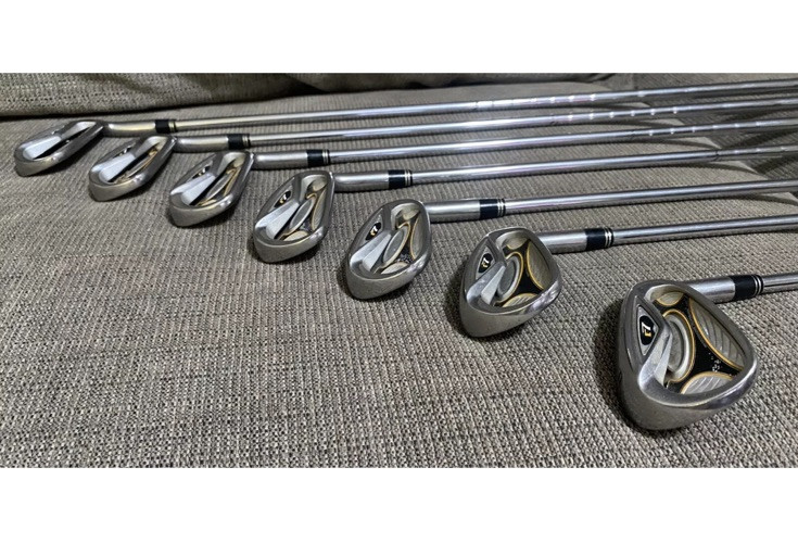 EXCELLENT TaylorMade r7 Iron Set 4-PW RH Stiff Flex Steel Shafts