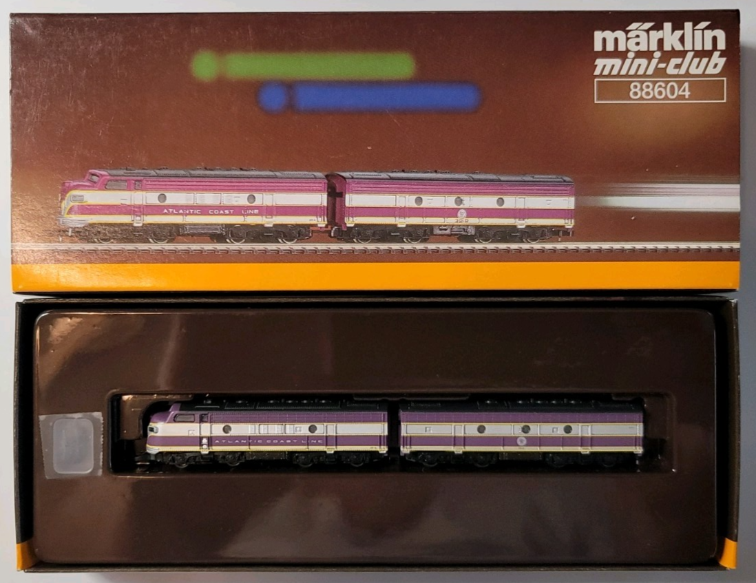 Marklin Z scale Mini Club 88604 F7 A-B Atlantic Coast Line Loco +